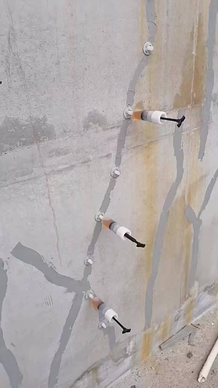 万宁混凝土开裂的原因